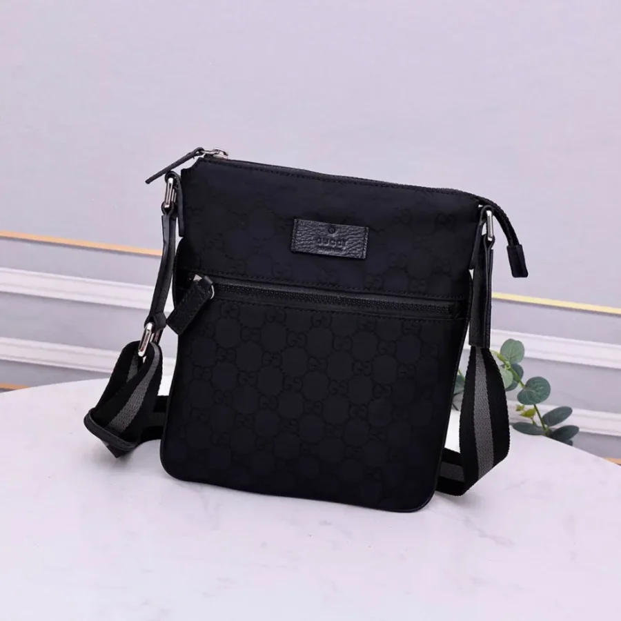 Size:449183 Size:20*21*1cm