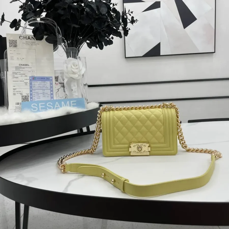 Chane1 fine ball grain calfskin Size:20cm