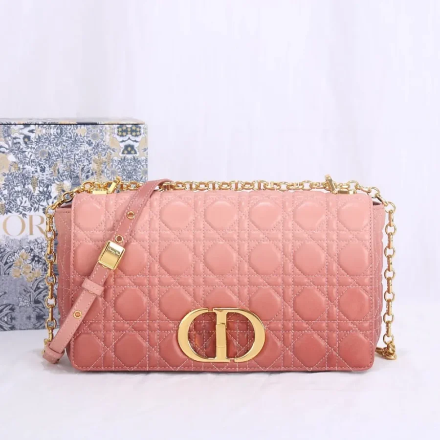 Caro Collection Handbag Size: 28x17x9CM