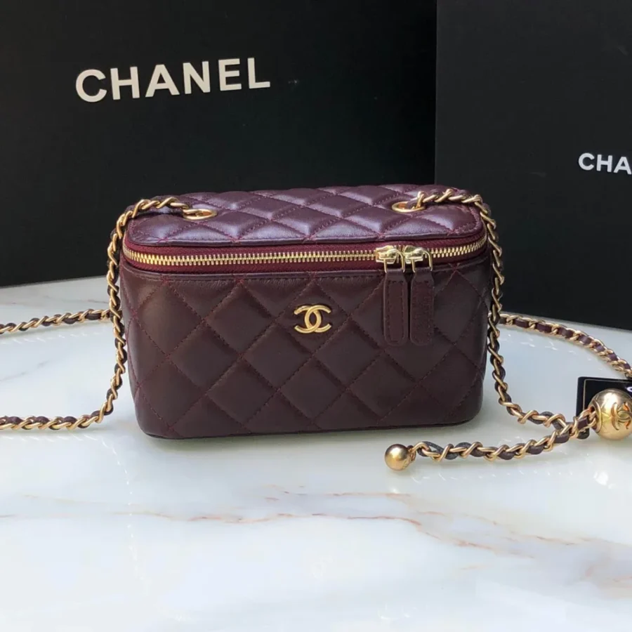 Chanel Model: AP2303 Size: 17cmX9.5cmX8cm