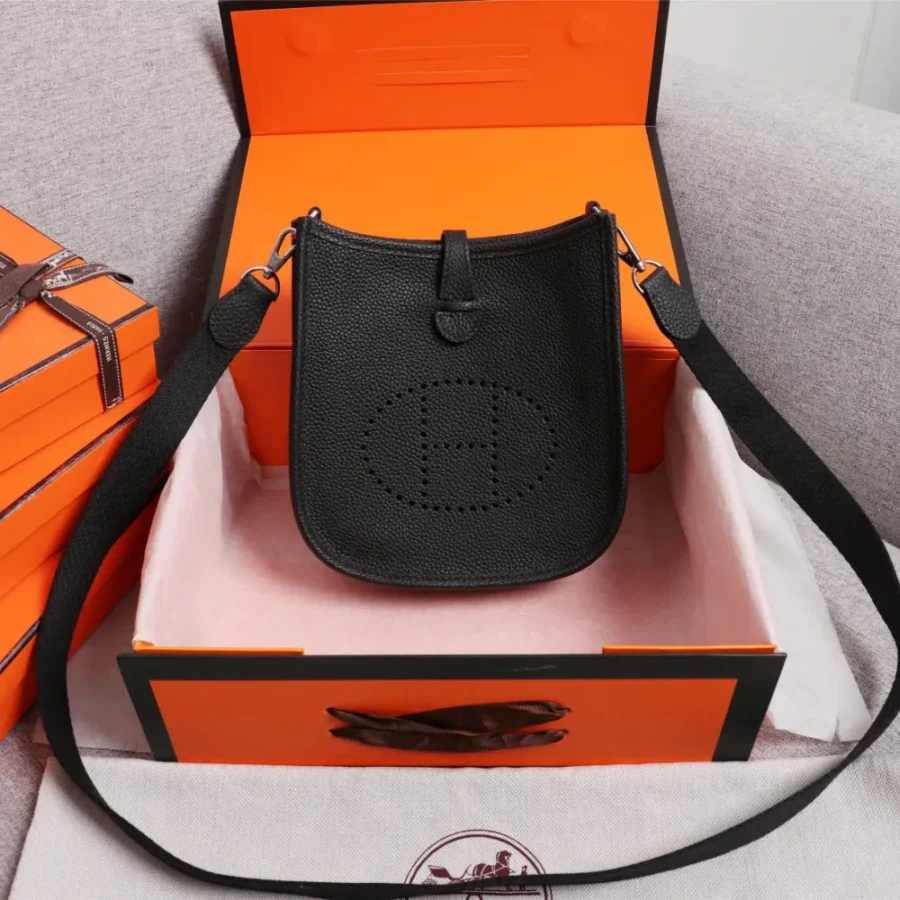Evelyne mini 100 with size:17cm