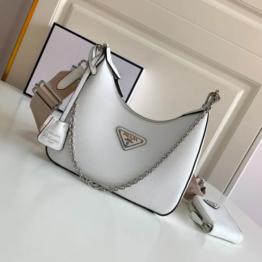 Prada Underarm Bag Size: 23x17cm 1BH206