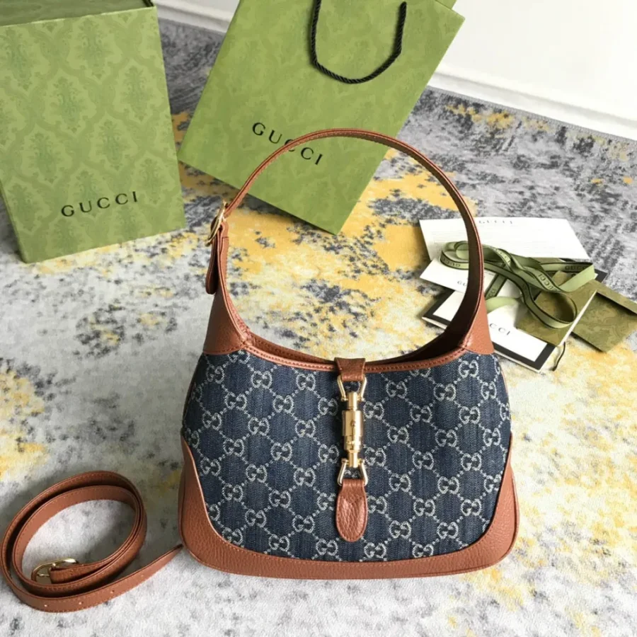 Size:636706 Size:28X19X4.5cm