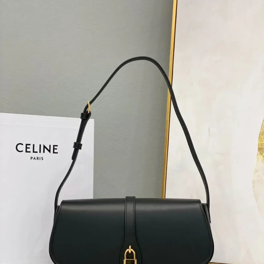 Tabou Clutch Size: 26.5*10*6cm