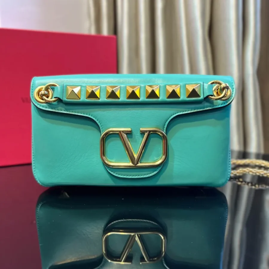 Valentino Size: 28 x 17 x 8 cm