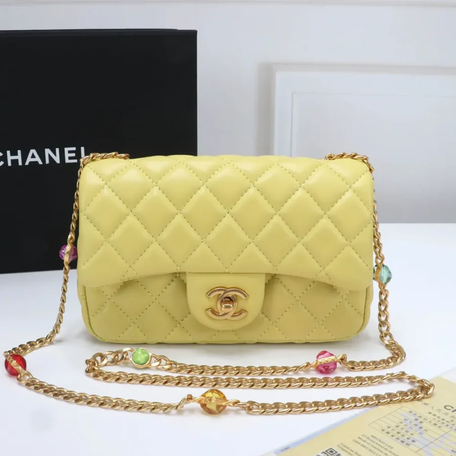 Chanel Size: 21*13*6 Style: 611