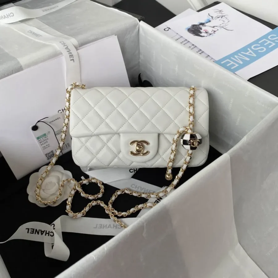 Chane Small Golden Ball One Shoulder Crossbody Model: AS1786 Size: 17cm