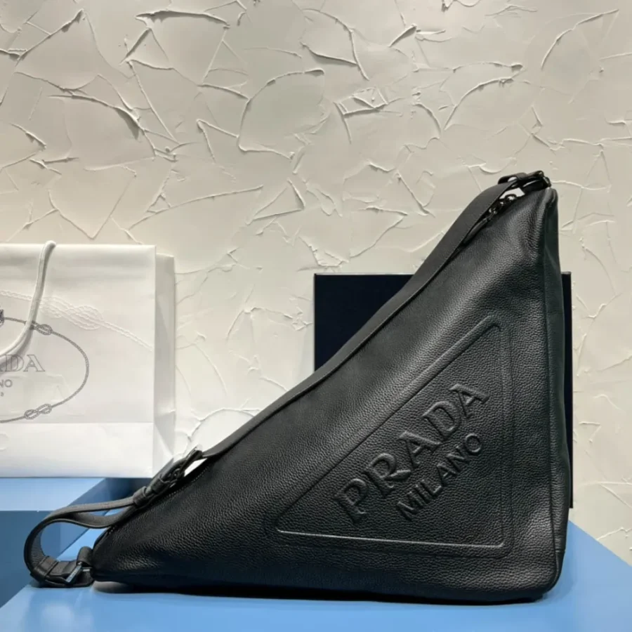 Prada Triangle Bag Size: 22.5x31cm 2VY007
