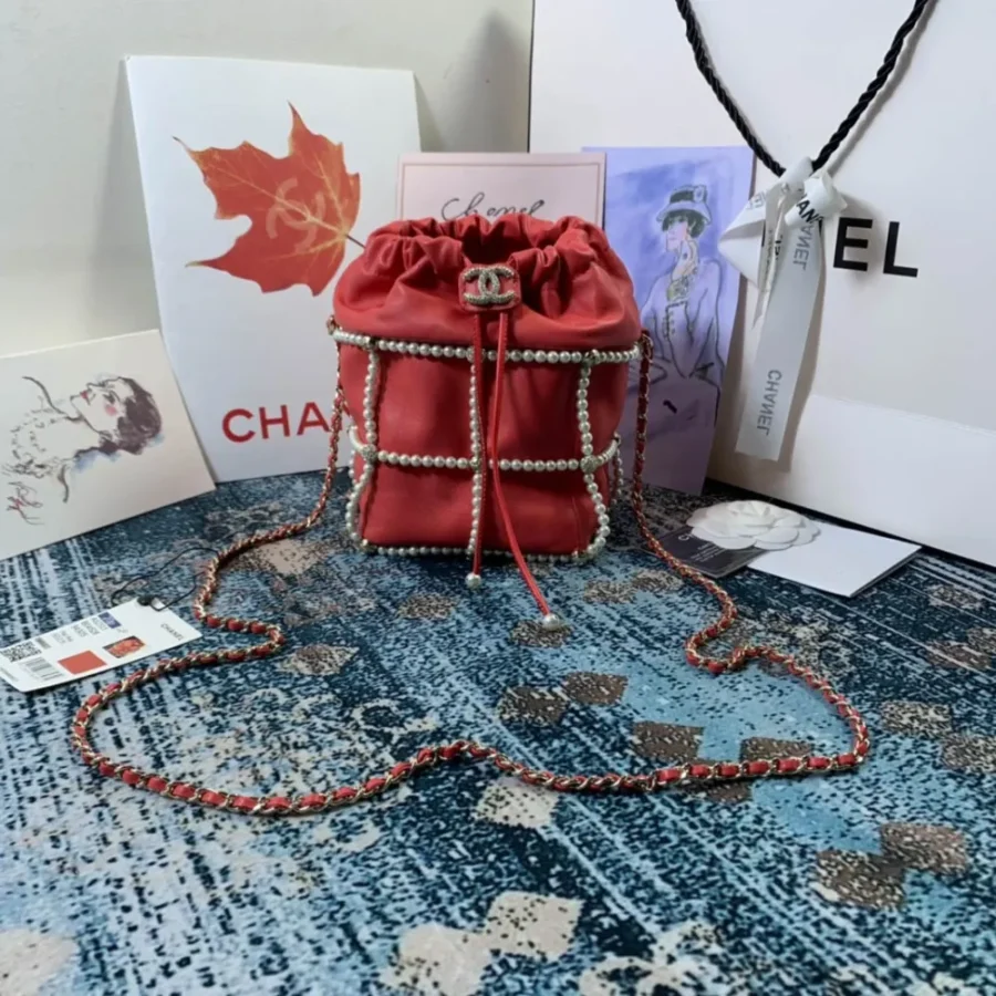 Chane Small Sachet Model: AS2315 Size: 19 *17 *17cm