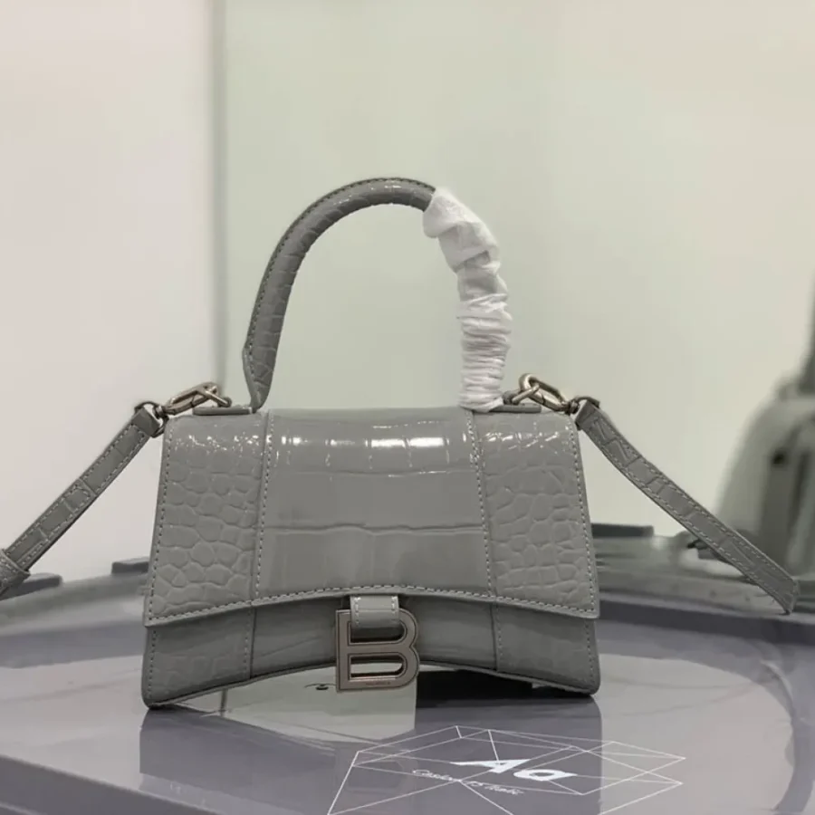 Hourglass bag Model: 8896 Size: 19x8x21cm