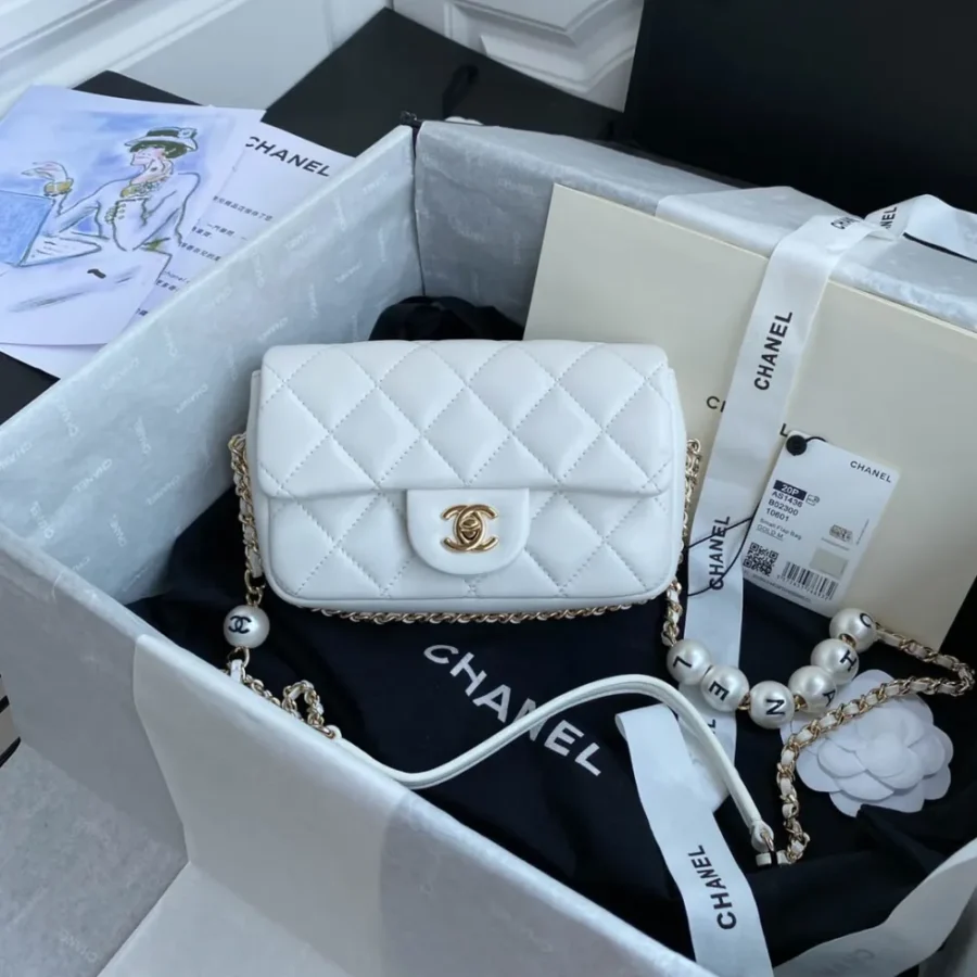 Pearl bag Size: 15-22-7cm