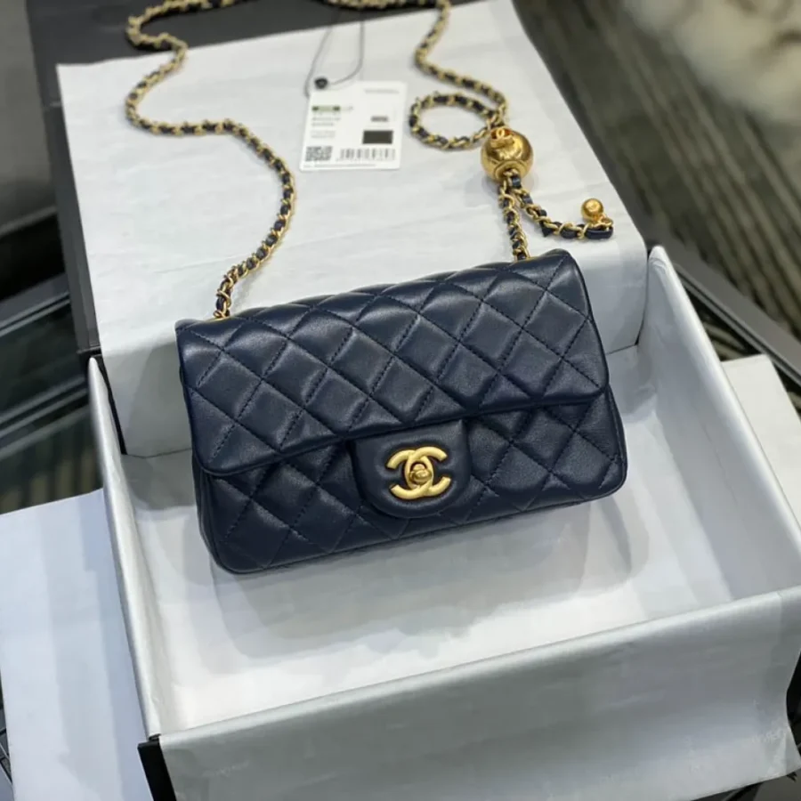 Chane1 Underarm Bag Model: AS1786/AS1787 Size: 20137cm 18137cm