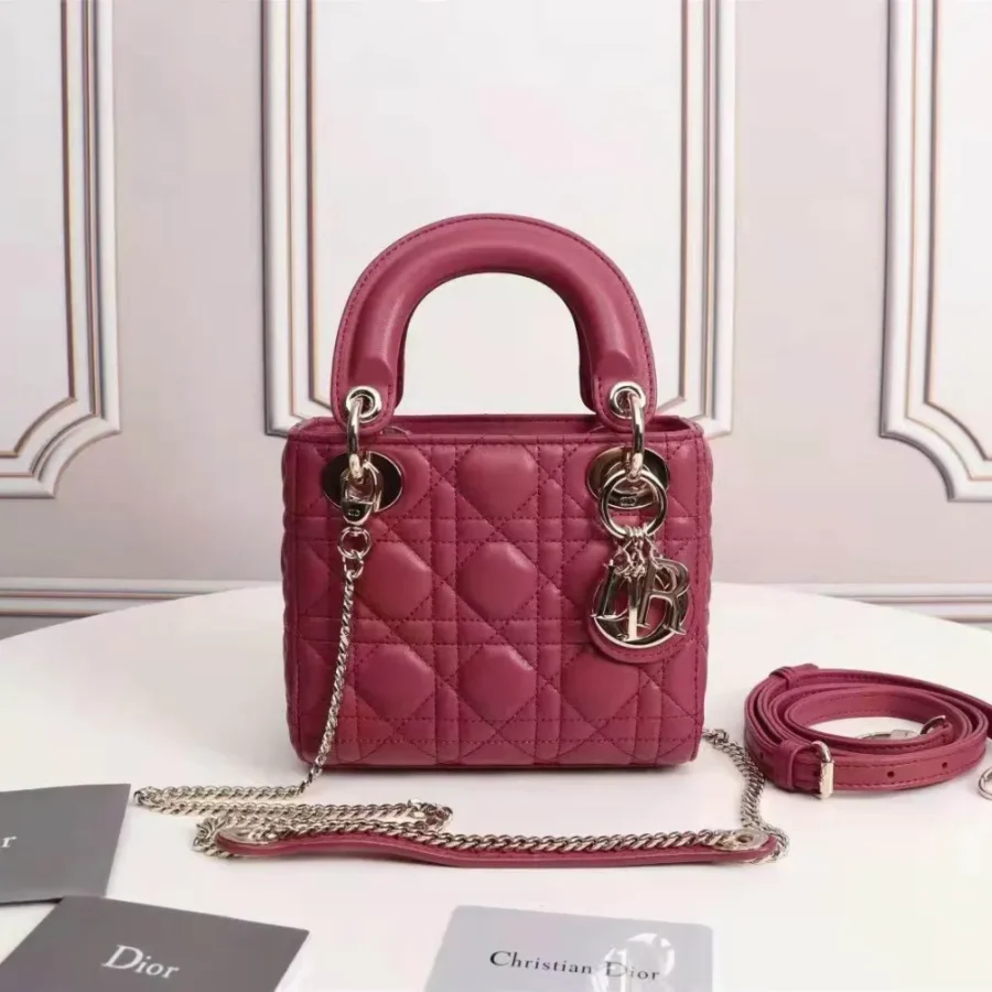 Three compartment handbag in strawberry red size: 6633 17x15xCM