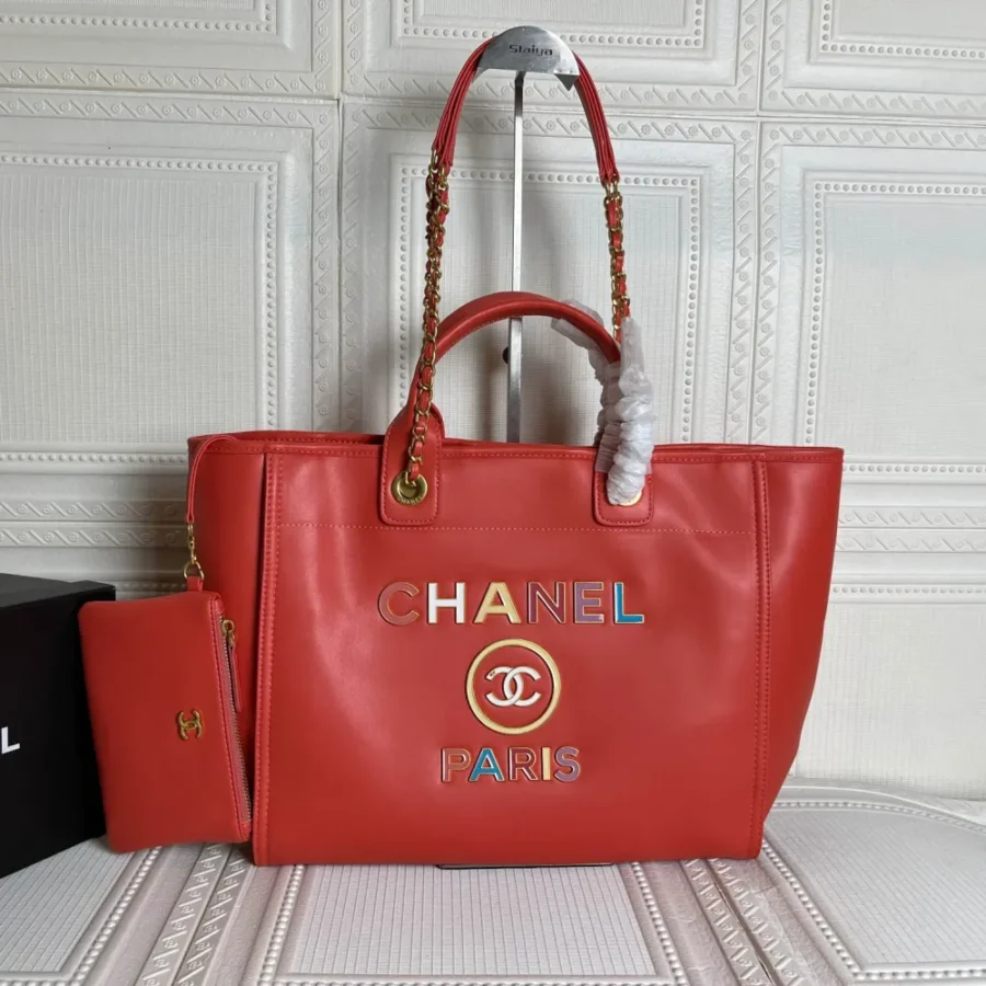chanel handbag size: 38*30*18