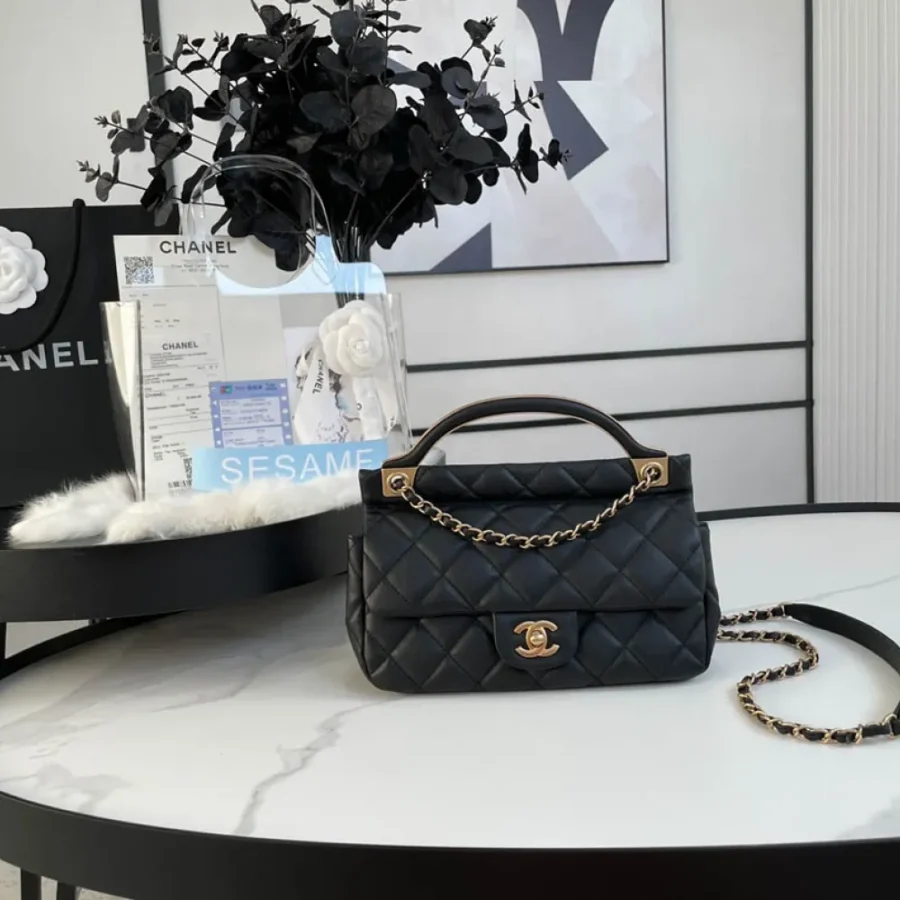 Chanel Model: AS2438 Retro Size 23*20*8cm