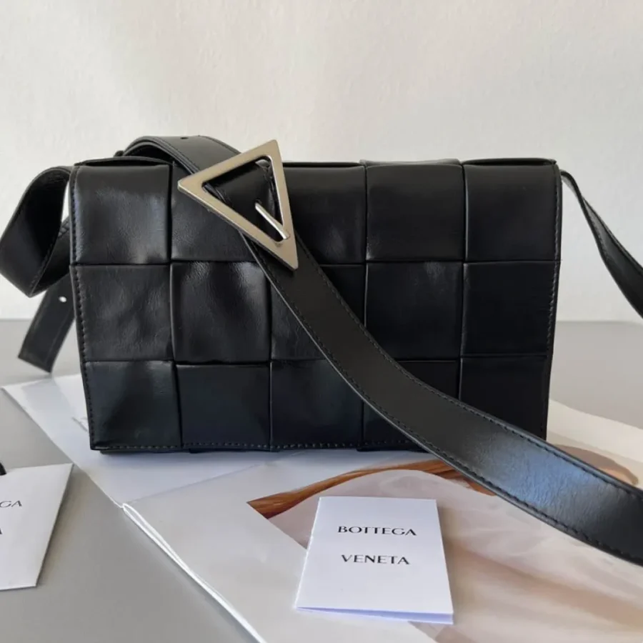 BV Cassette bag Size: 23x15cm 667298