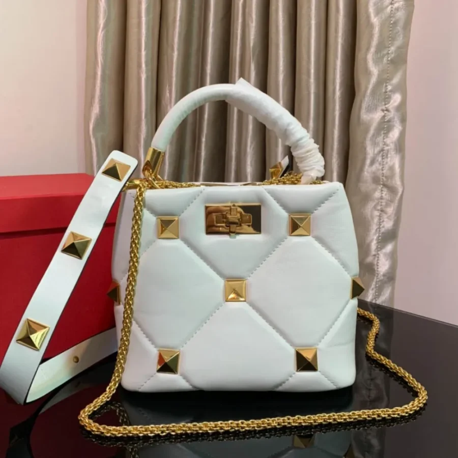 Valentino Model:0097S Size:21x 17x 14cm