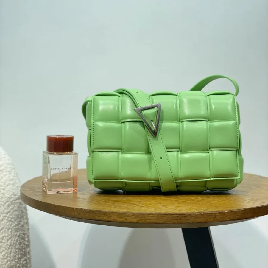 BV Padded Cassette Pillow Bag Size:26x18cm 70094