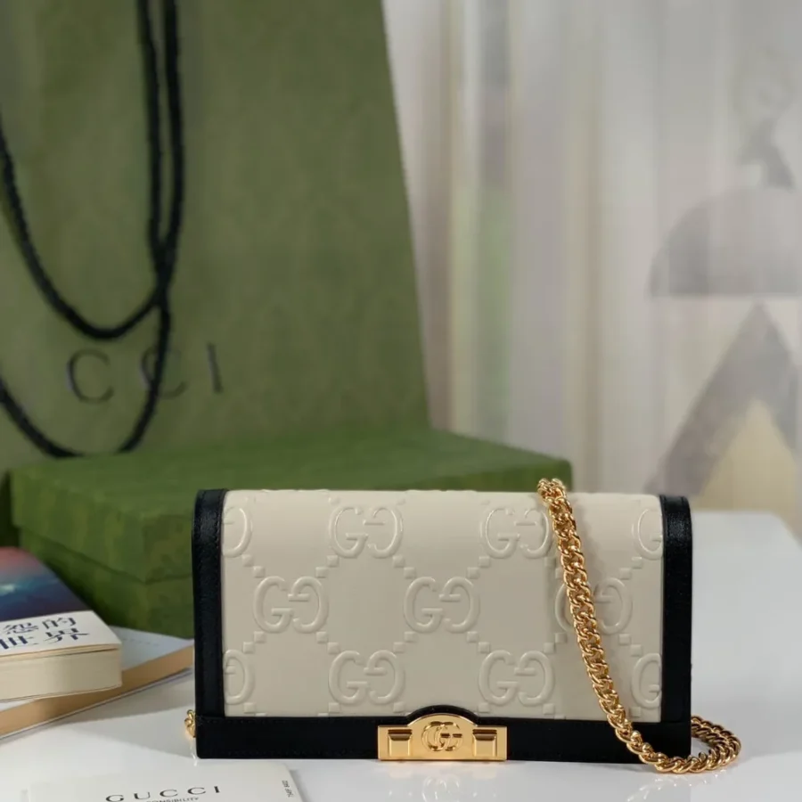 Size:676155 Size:19X10X4cm