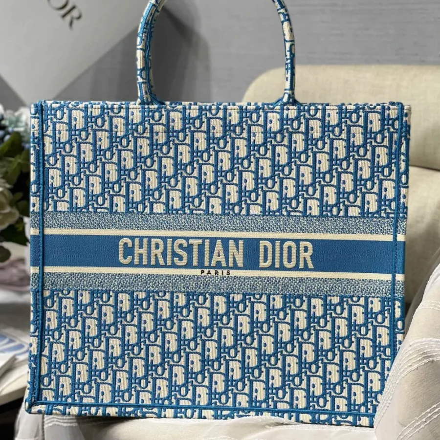 Book ToteOblique Series Size: 36.5*28*17.5cm 41.5*38*18cm