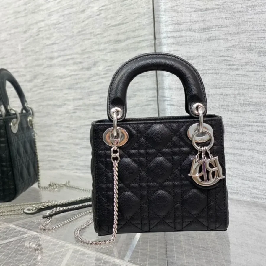 Classic Lady toffee bag size:17cm