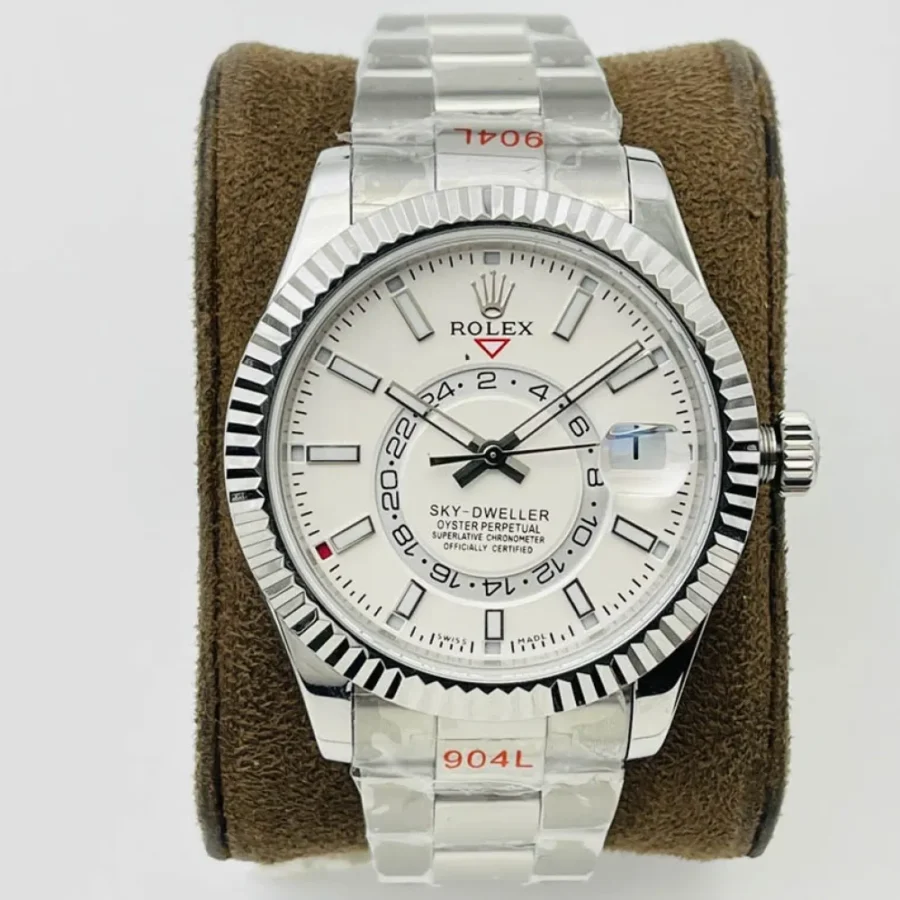 Rolex Skywalker Dimensions: 42mm
