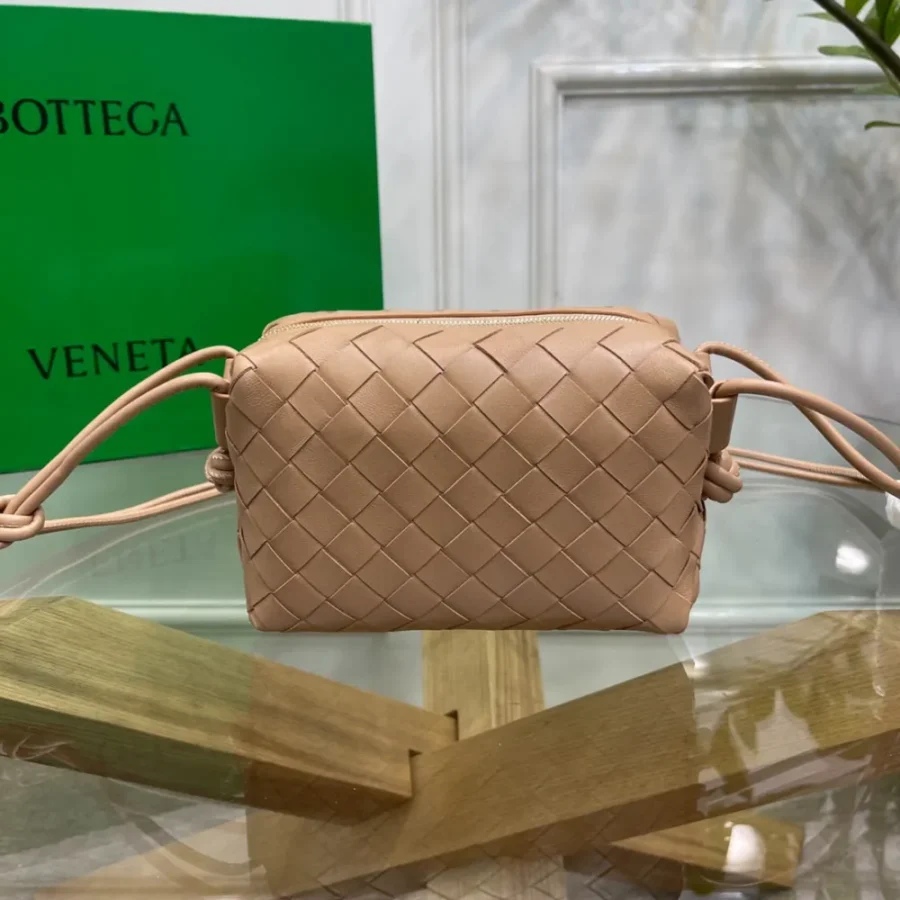 BV Crossbody Small Square Bag Size:17x10cm 98090