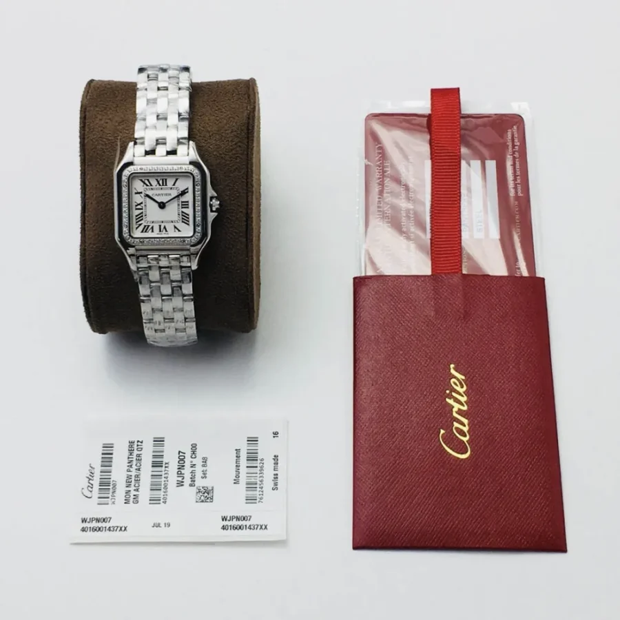 Cartier Cheetah series watch Diameter: 27*37 mm