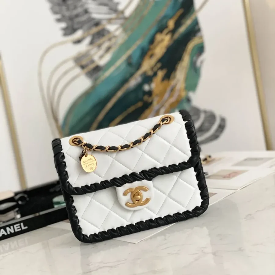 Sheepskin weave Size: 19x15x6cm 02867
