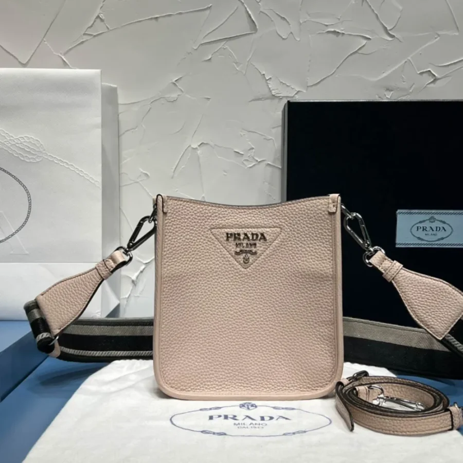 Prada Shoulder Bag Size: 19x20cm 1BH191