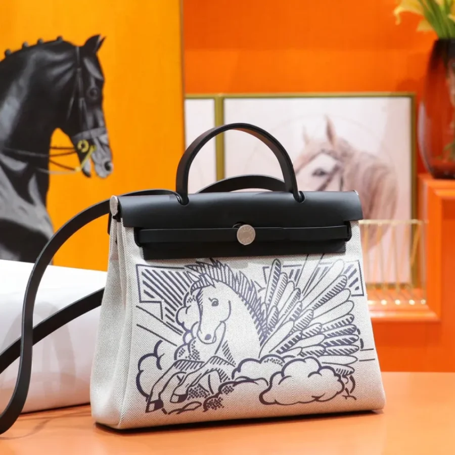 Herbag 31 Inside Stitched Pegasus