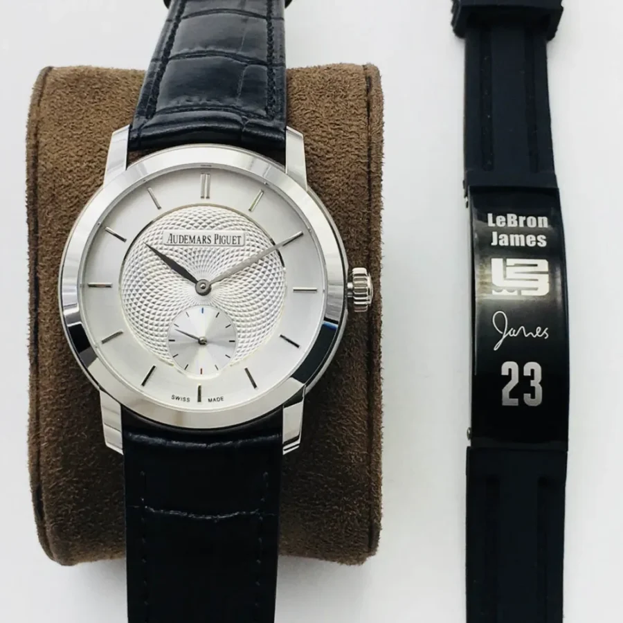 Audemars Piguet Mechanical Watch Diameter: 39 mm
