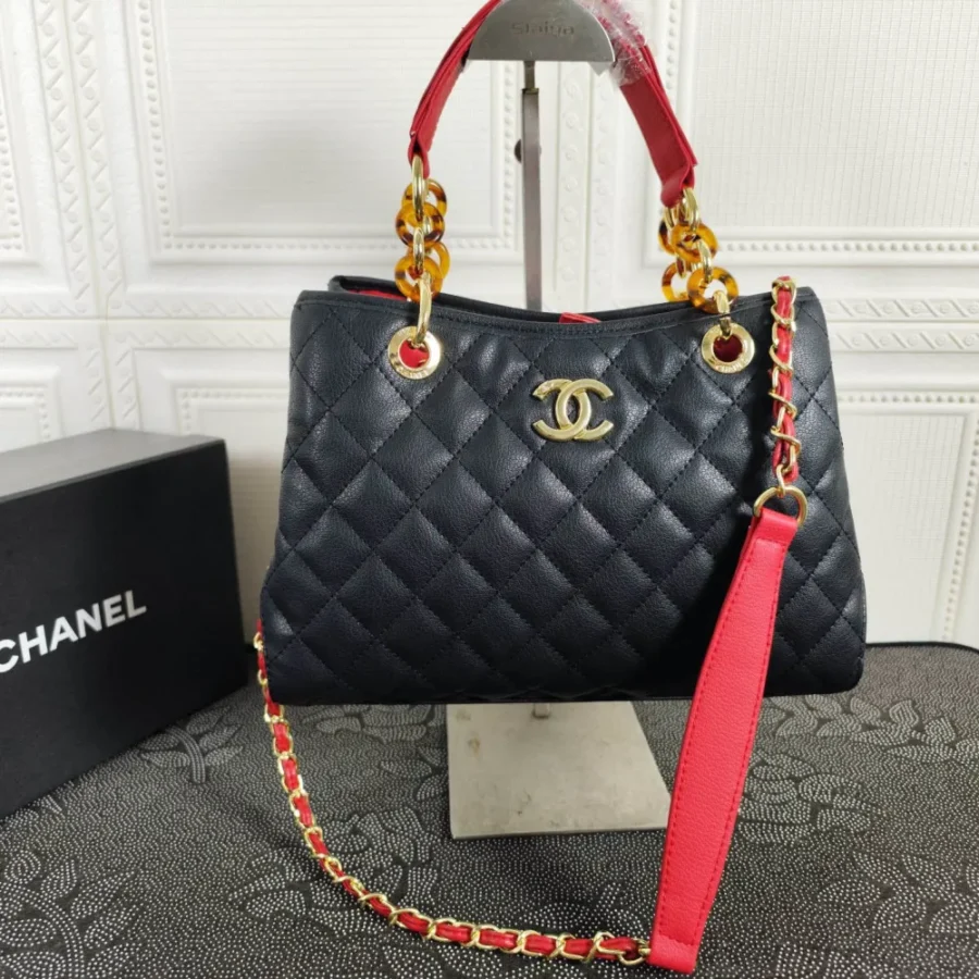 Chanel Goddess Bag Size: 31*23*10cm Style: 8003