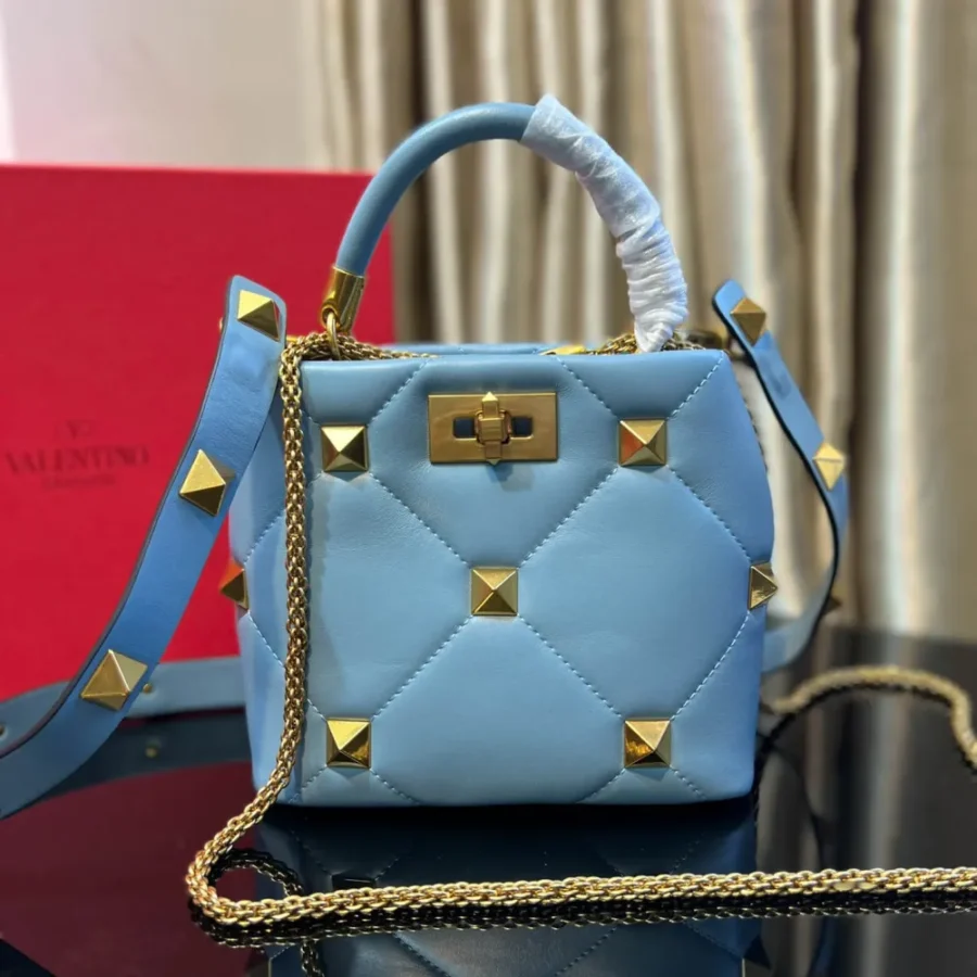 Valentino Model:0097S Size:21x 17x 14cm