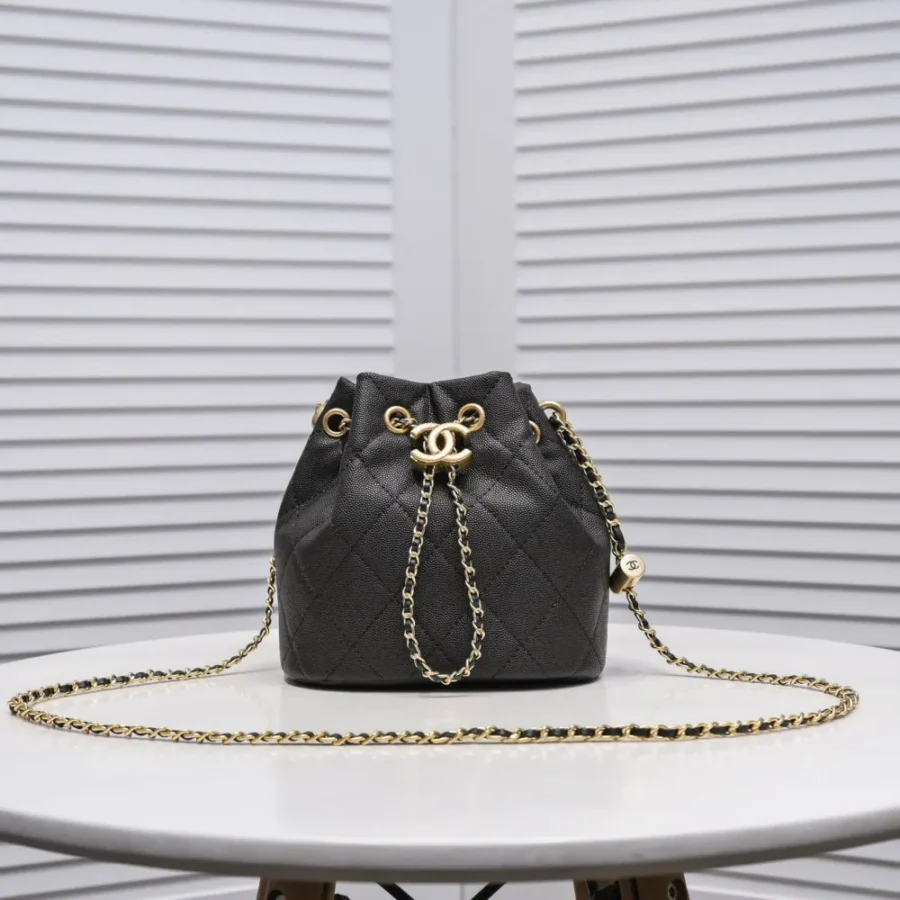 Bucket Bag Dimensions: 17.5x17x14