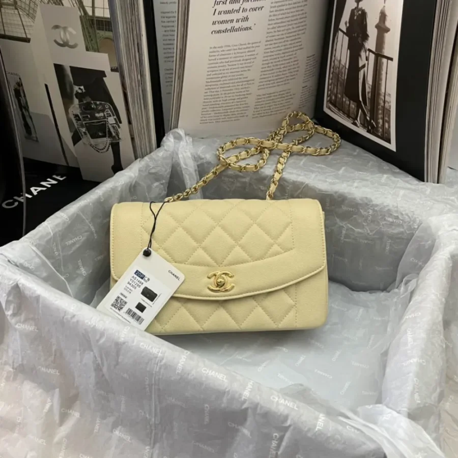 Shoulder Size: 23 14 7cm Style: AS1488