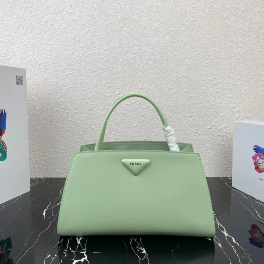 Prada Handbag Size: 33x18cm 1BA327