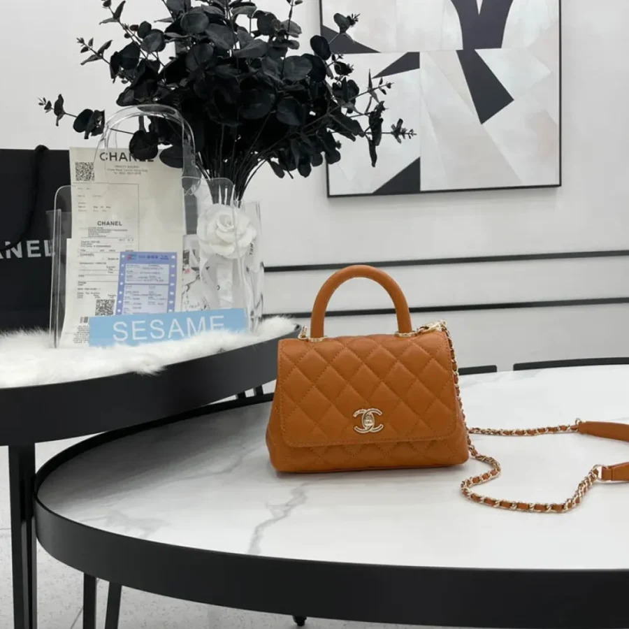 Chanel Size: 19cm*23cm*28cm Model: AS2215/92990/92991