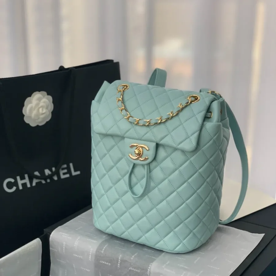 CHANEL Model: 91120# Size 25X20X10CM