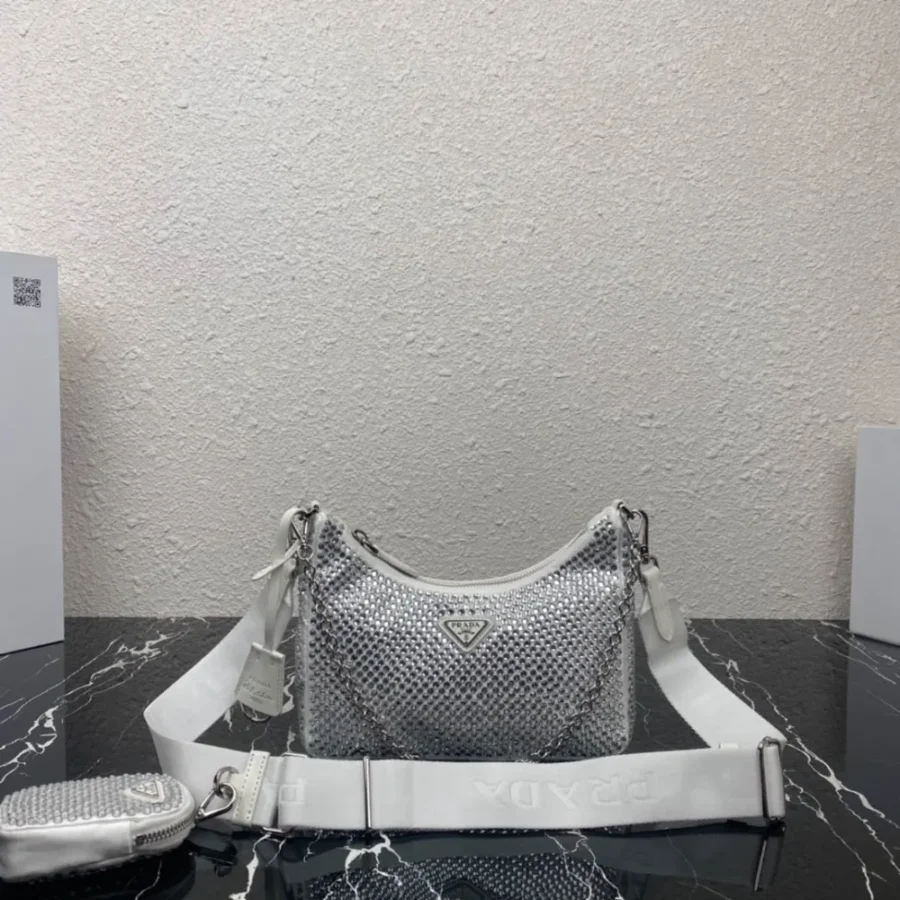 Prada Flash Diamond Bag Size: 22x18cm 1BH204