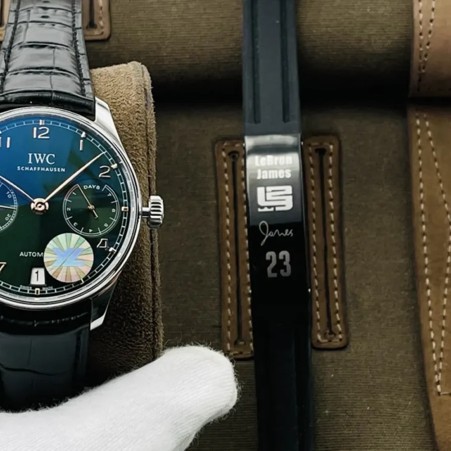 IWC Ocean Series watch Diameter: 44 mm