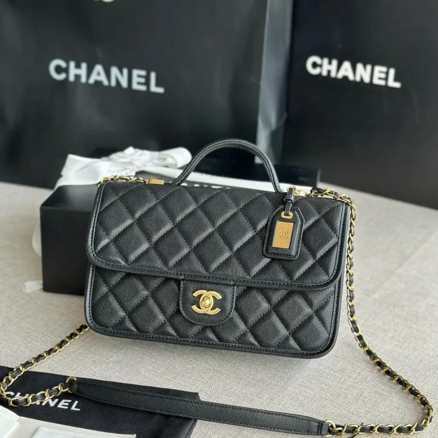 CHANEL Tofu Bun Model AS3653# Size: 25 X21.5 X7 cm 3652# 17 X20.5 X6 cm
