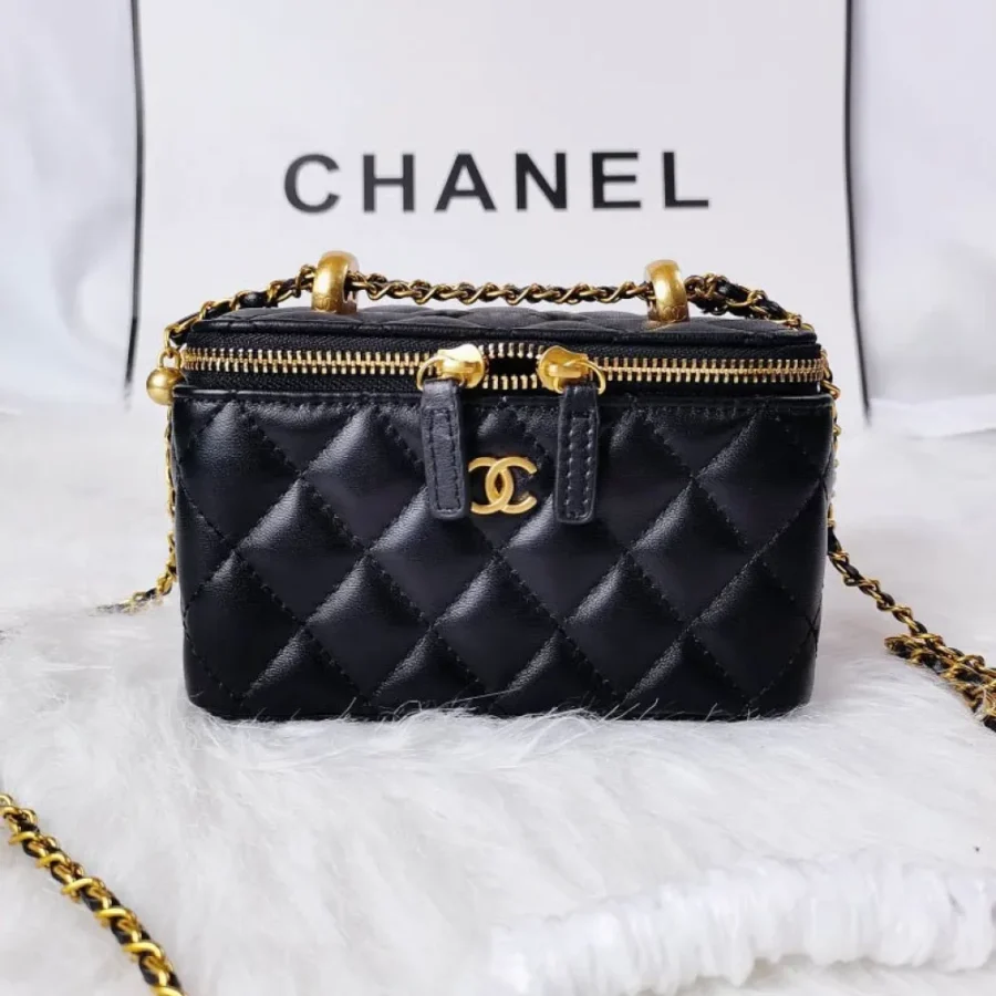Chanel Portable Makeup Size: 17*9.5*7cm Style: 5864