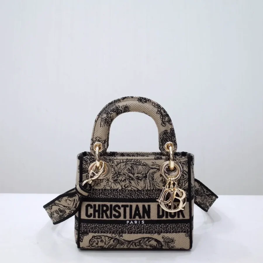 Zoo Collection Size: 44531 Size: 17x15x7cm