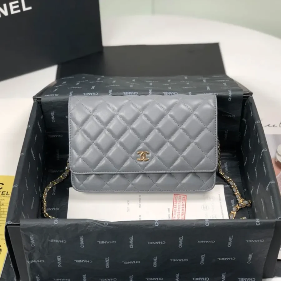 Lambskin Shoulder Chain Bag Style Number: 33814