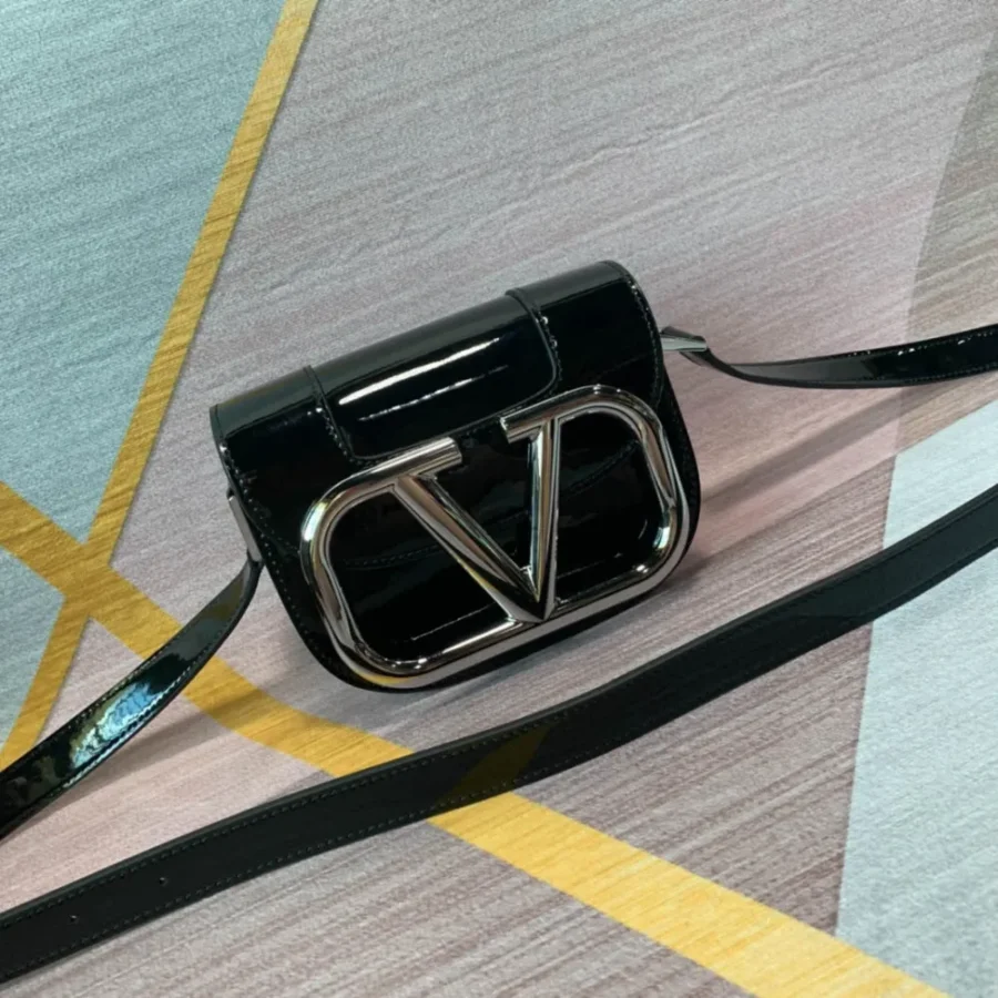 Valentino S shoulder bag