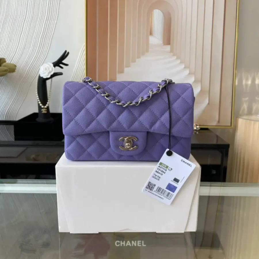 Light Silver Metal Bag Size: 20cm Ident No.: 01116