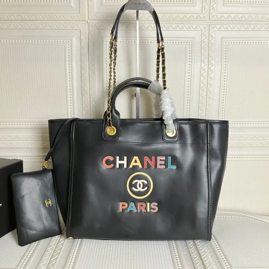 chanel handbag size: 38*30*18