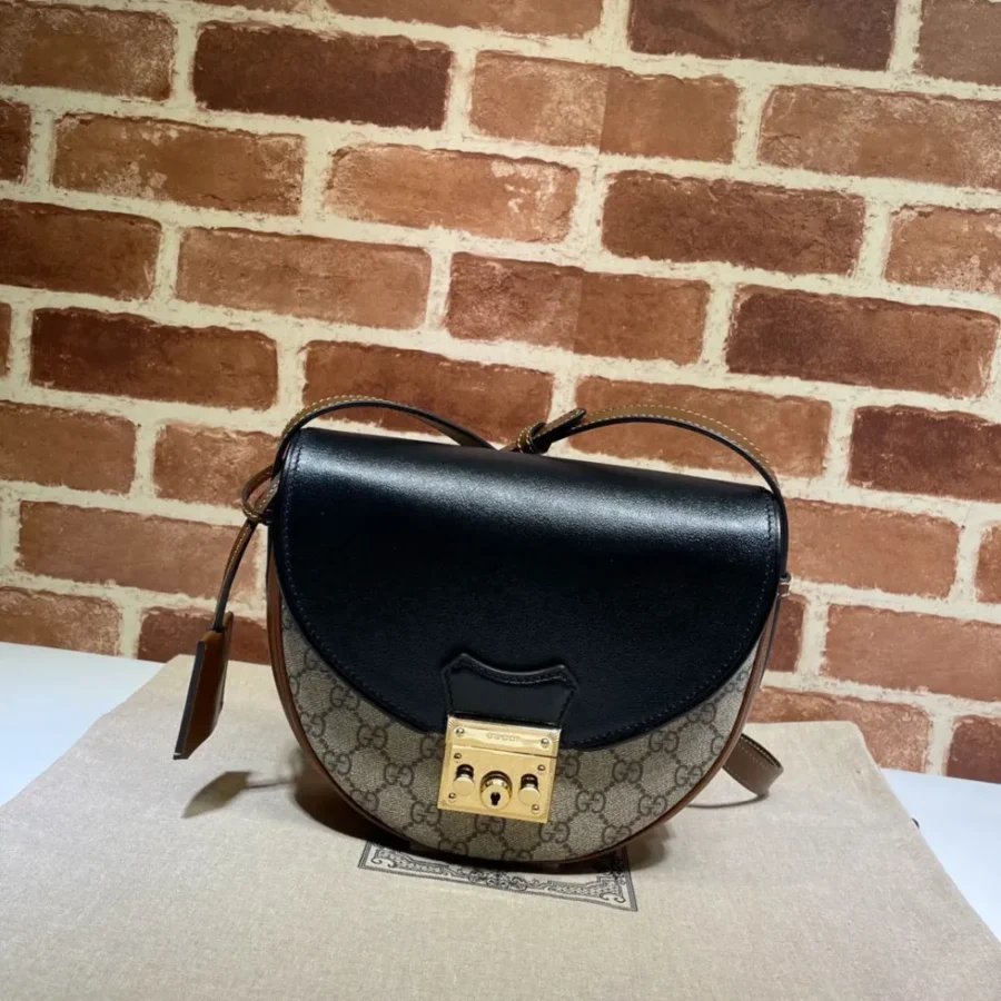 Size:644524 Size:22x19.5x6.5cm