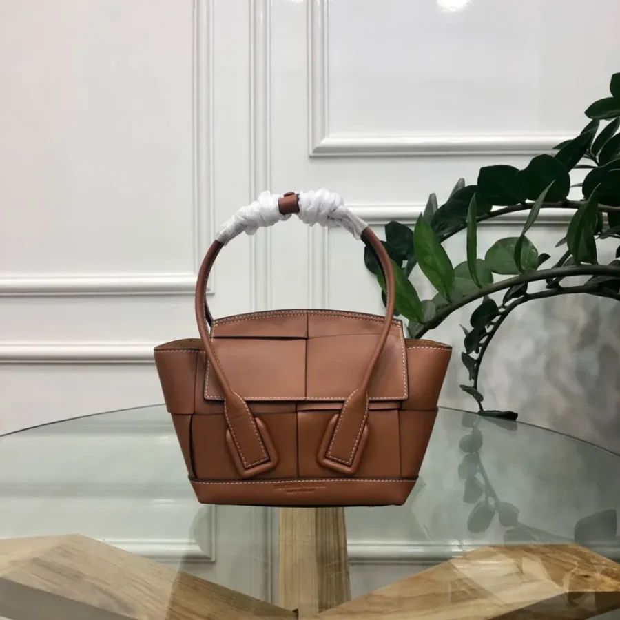 BV Arco29~mini bag Size:29x9cm